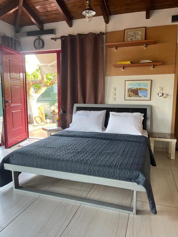 Country Lux Apartment Near Airport Markópoulon Екстериор снимка
