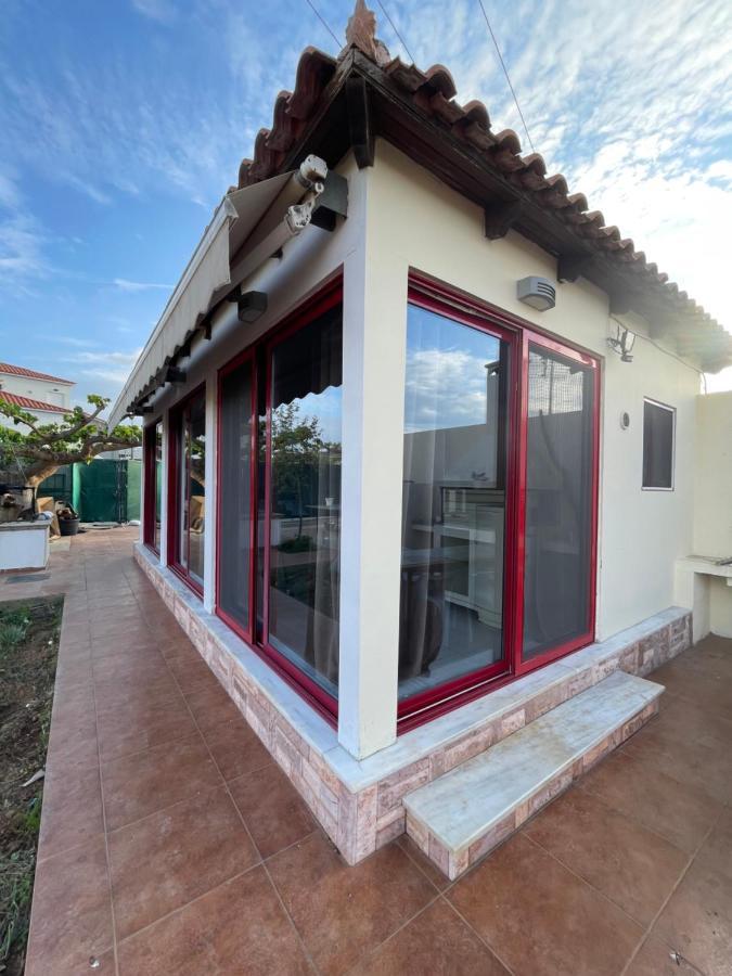 Country Lux Apartment Near Airport Markópoulon Екстериор снимка